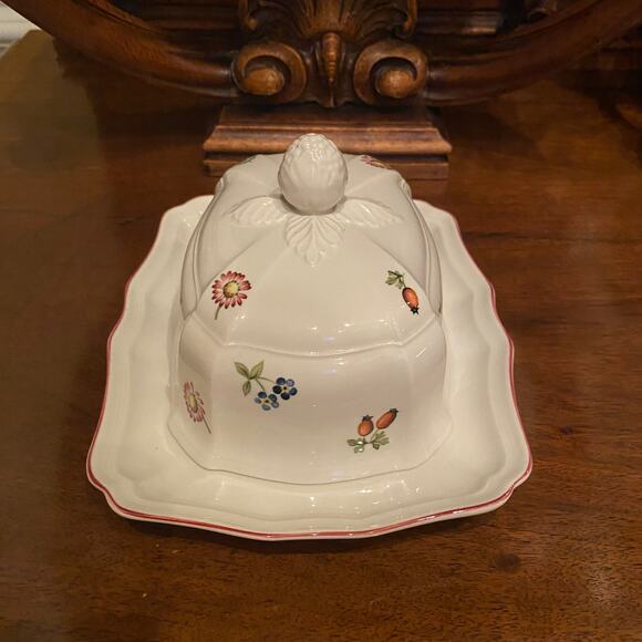 MINT Villeroy & Boch Petite Fleur Butter Dish Villeroy and Boch - Picture 2 of 8